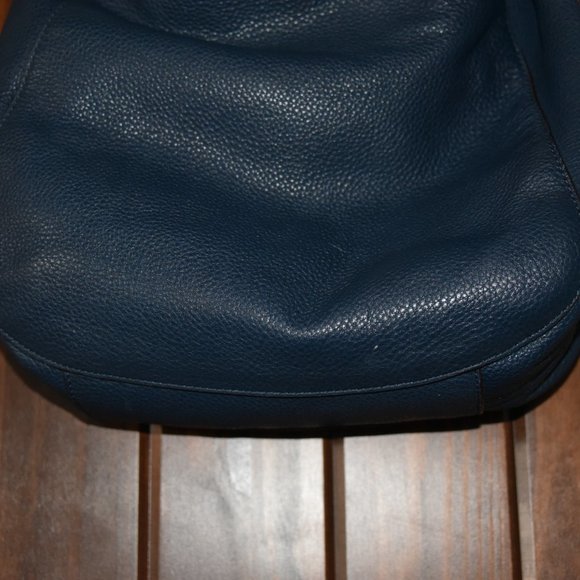 Michael KORS navy blue MEGAN Crossbody shoulder SLOUCH handbag LEATHER gold - Picture 4 of 15